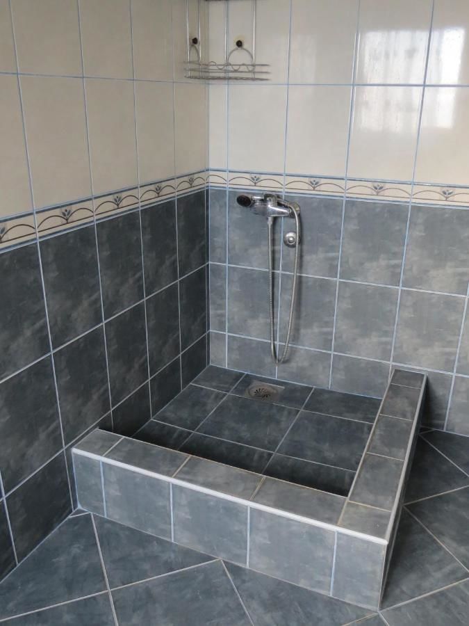 Апартаменты Apartments Volarić Сутоморе-13