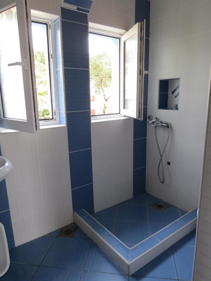 Апартаменты Apartments Volarić Сутоморе-48